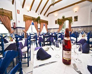 Ona Claveles Aparthotel