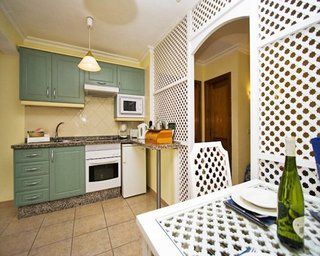 Ona Claveles Aparthotel 3*