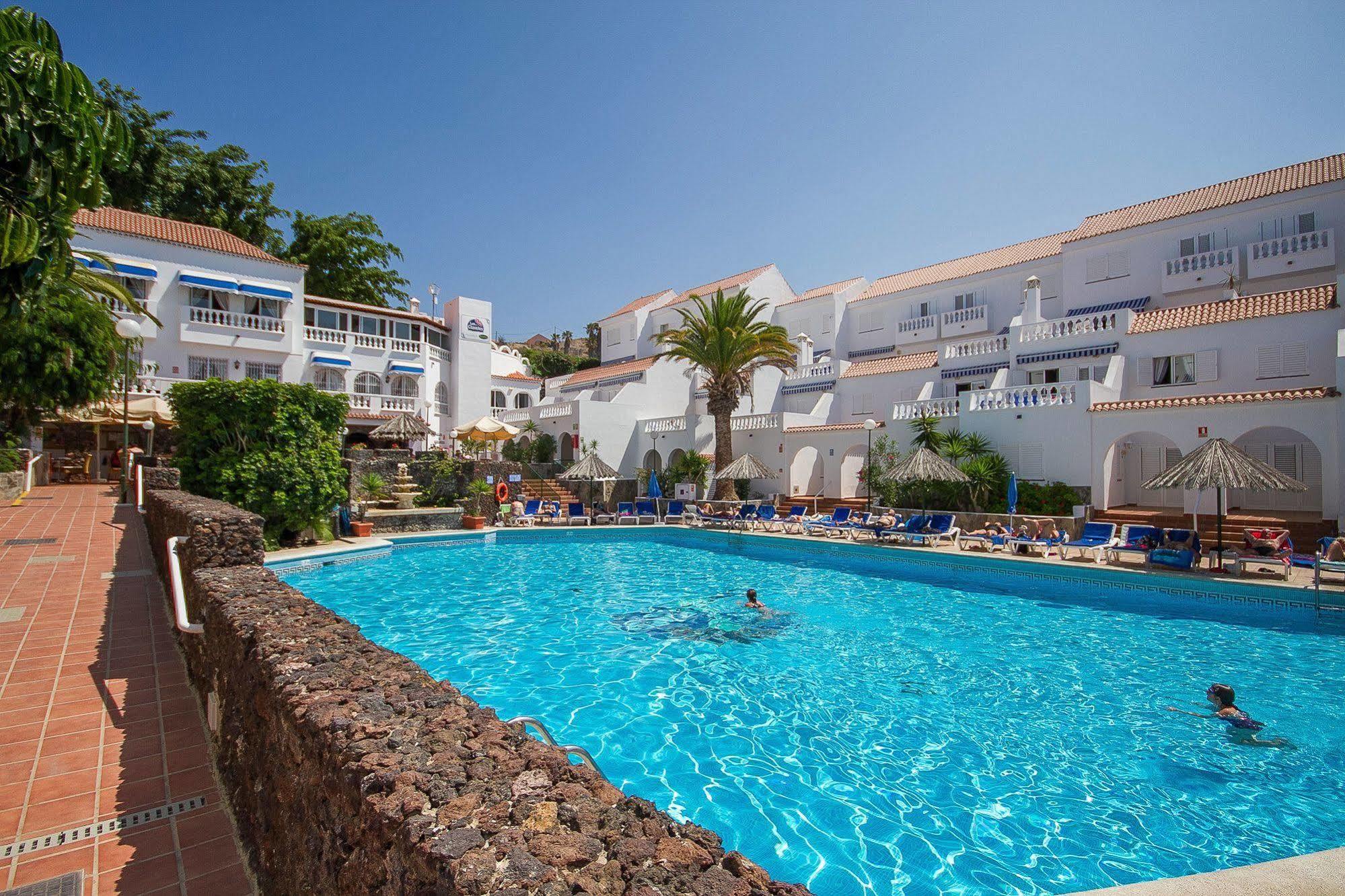 Ona Claveles Aparthotel